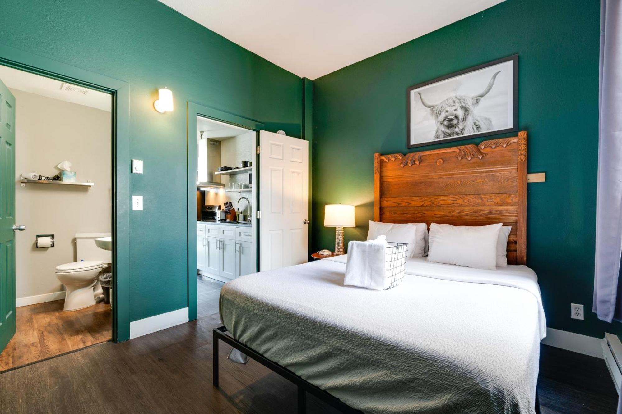Oxford Apartment By At Mine Hospitality Seattle Bagian luar foto