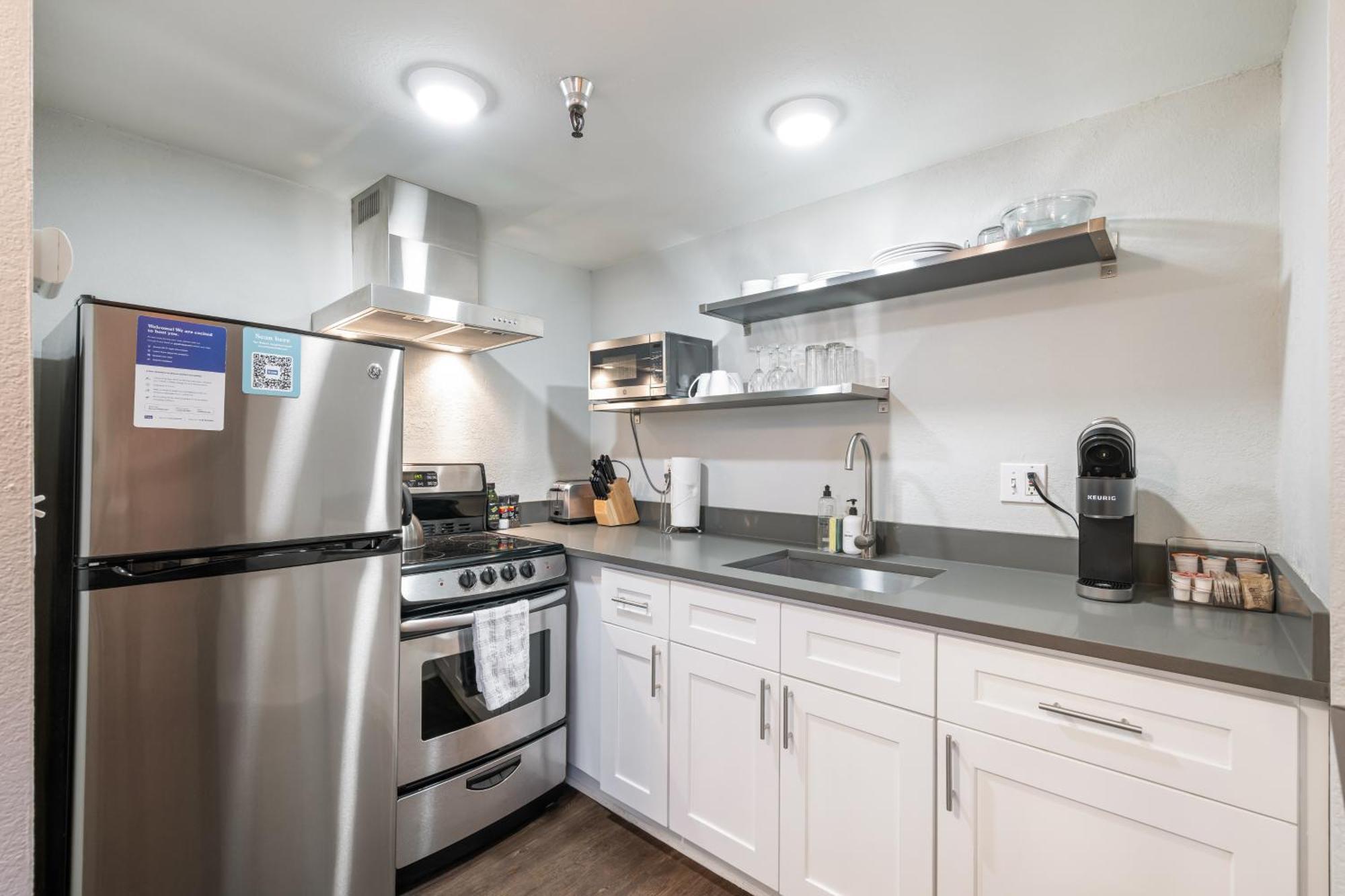 Oxford Apartment By At Mine Hospitality Seattle Bagian luar foto