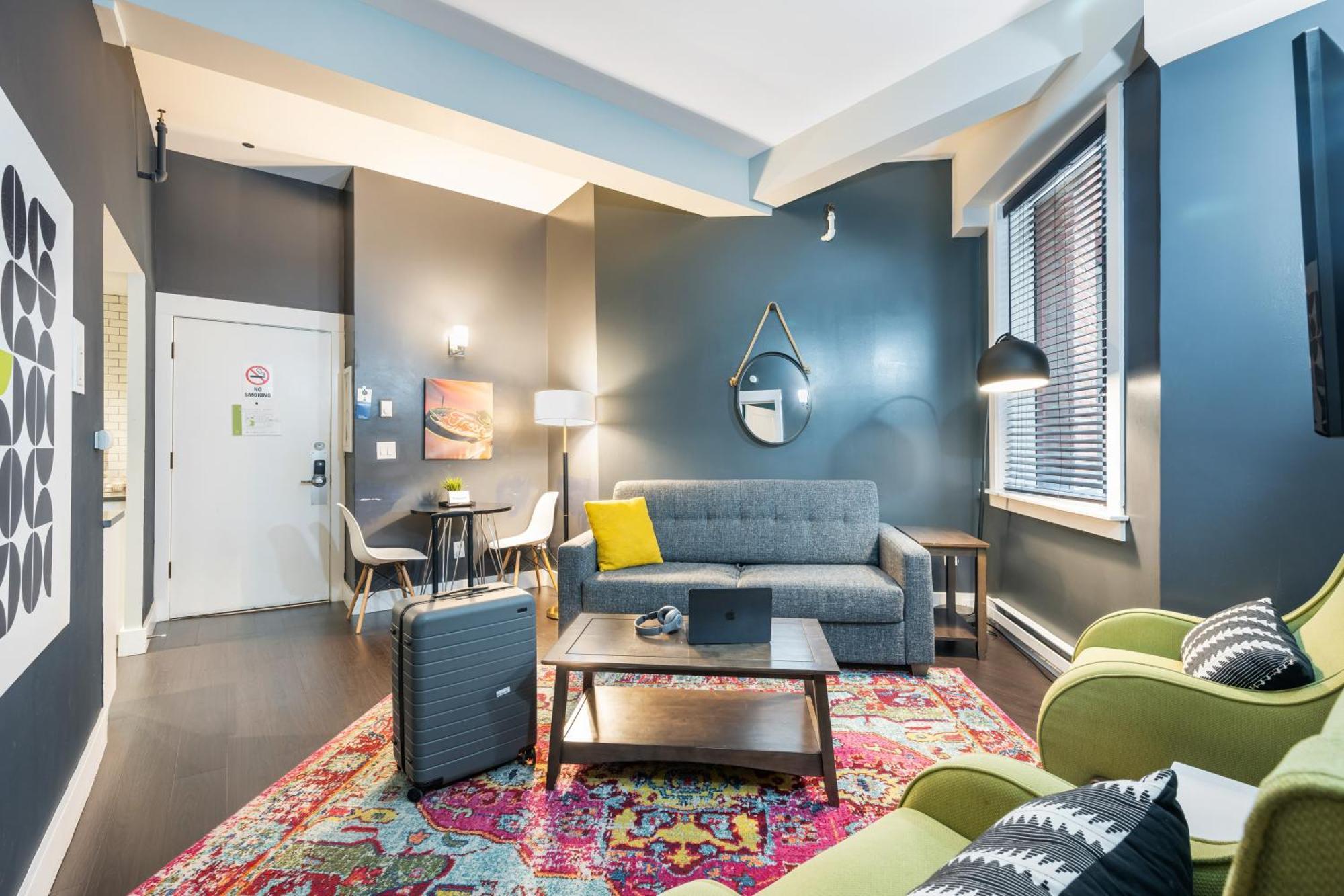 Oxford Apartment By At Mine Hospitality Seattle Bagian luar foto